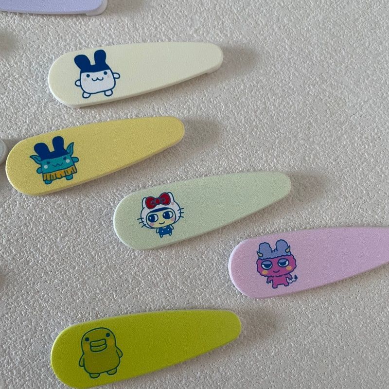 かわいい漫画のたまごっち型電子ペット装飾ヘアクリップ、女の子 - Cosplay Prop Diy のレビューと価格